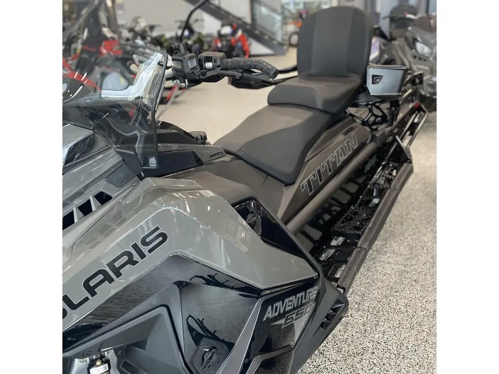 2025 Polaris 650 Titan Adventure 155 1.5 Es alt