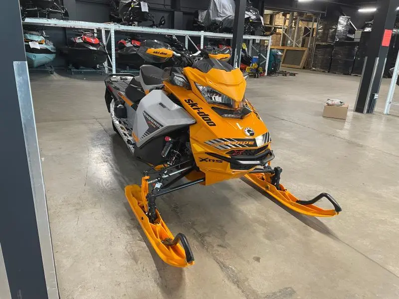 2019 Ski-Doo Renegade XR-S 850