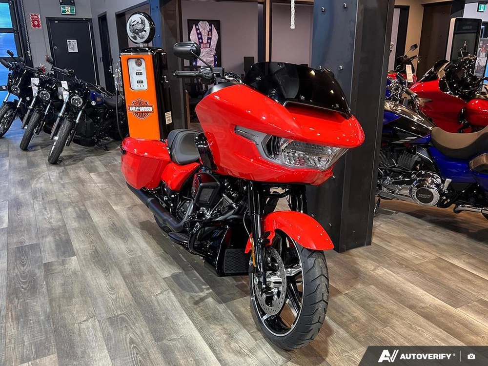 2026 Harley-davidson Road Glide alt