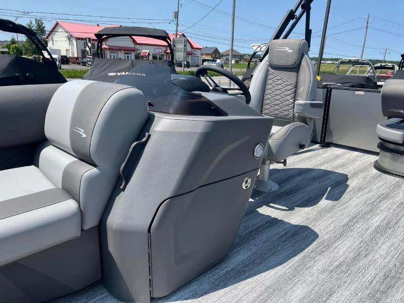 Bennington Marine S23 Swingback 3t Xpress 2025 alt