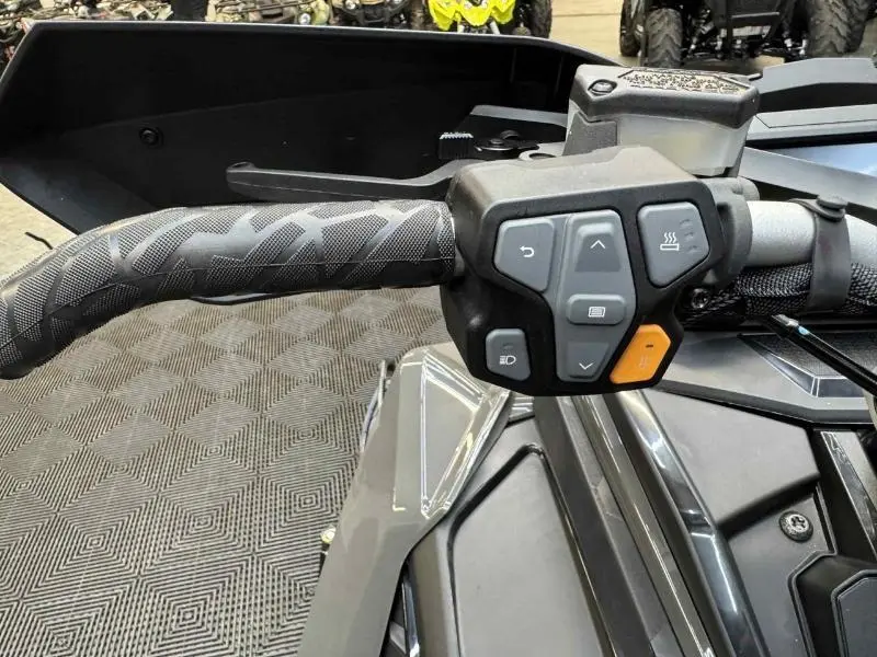 2025 Polaris PATRIOT BOOST SWITCHBACK ASSAULT 146
