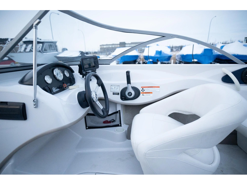 2011 Four Winns 180le alt