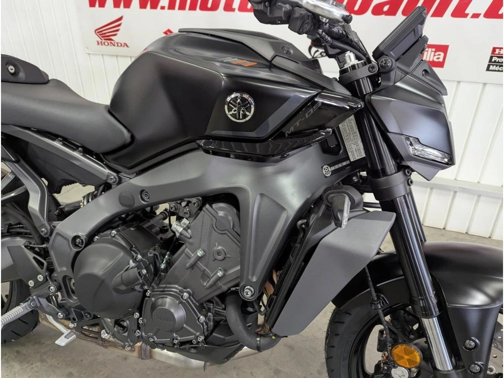 2025 Yamaha Mt-09 alt
