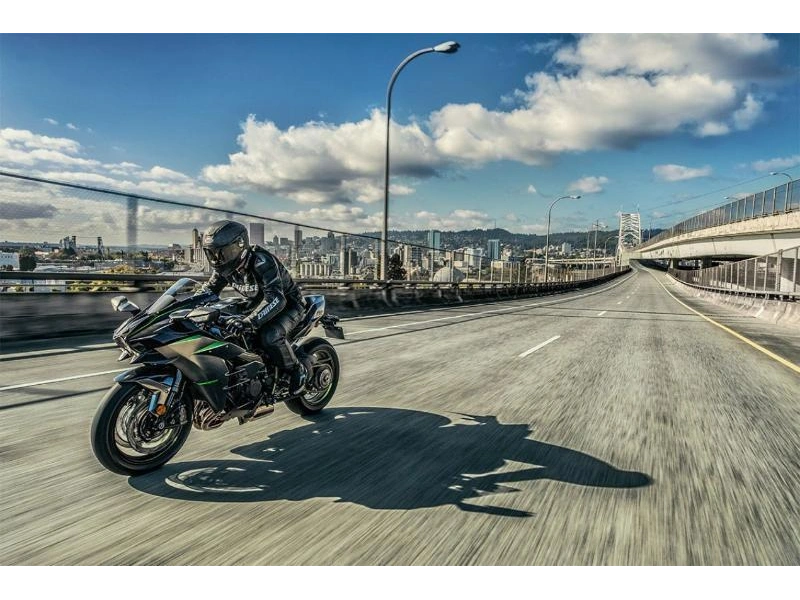 Kawasaki Ninja H2 Carbon 2026 alt