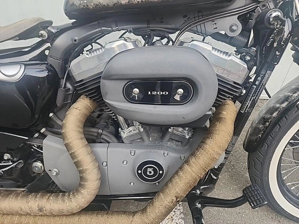 2011 Harley-davidson Xl1200n - Sportster® Nightster® alt