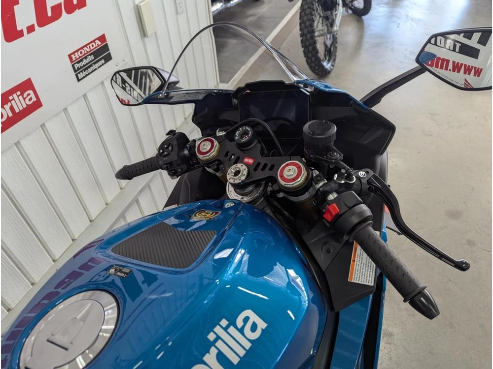 2026 Aprilia Rsv4 alt