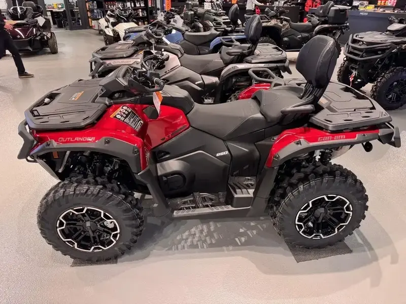 2026 Can-Am OUTLANDER MAX 850 XT