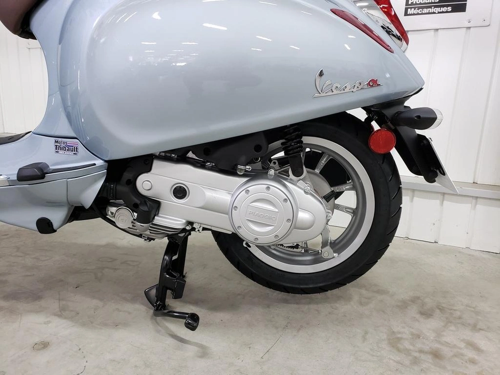 Vespa Primavera 50 2023 alt