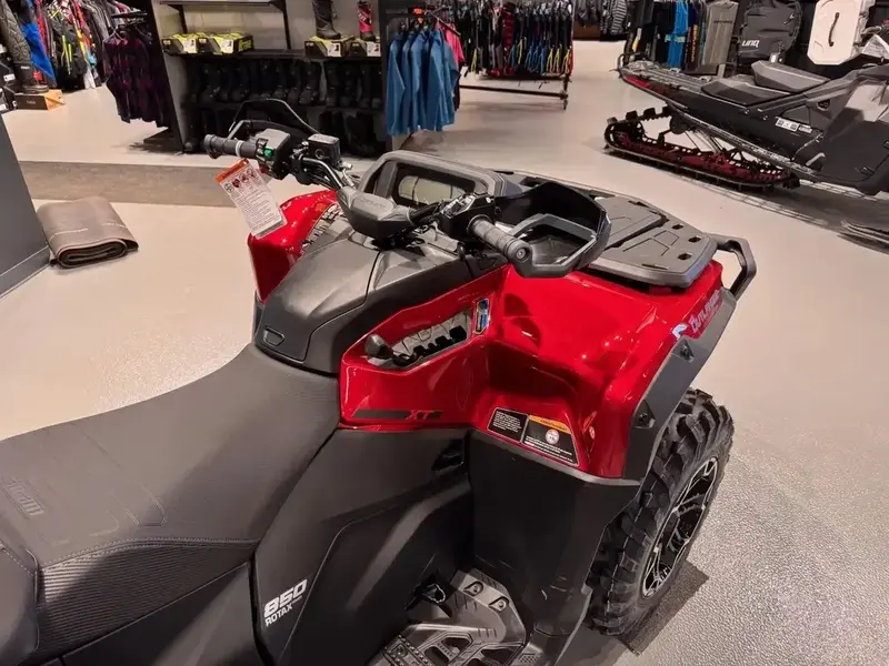 2026 Can-Am OUTLANDER MAX 850 XT