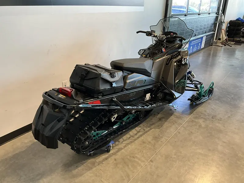 2024 Polaris Boost Indy VR1 137