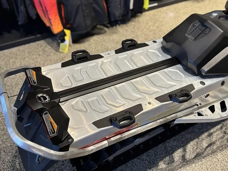 2025 Ski-Doo Summit Néo 600 EFI