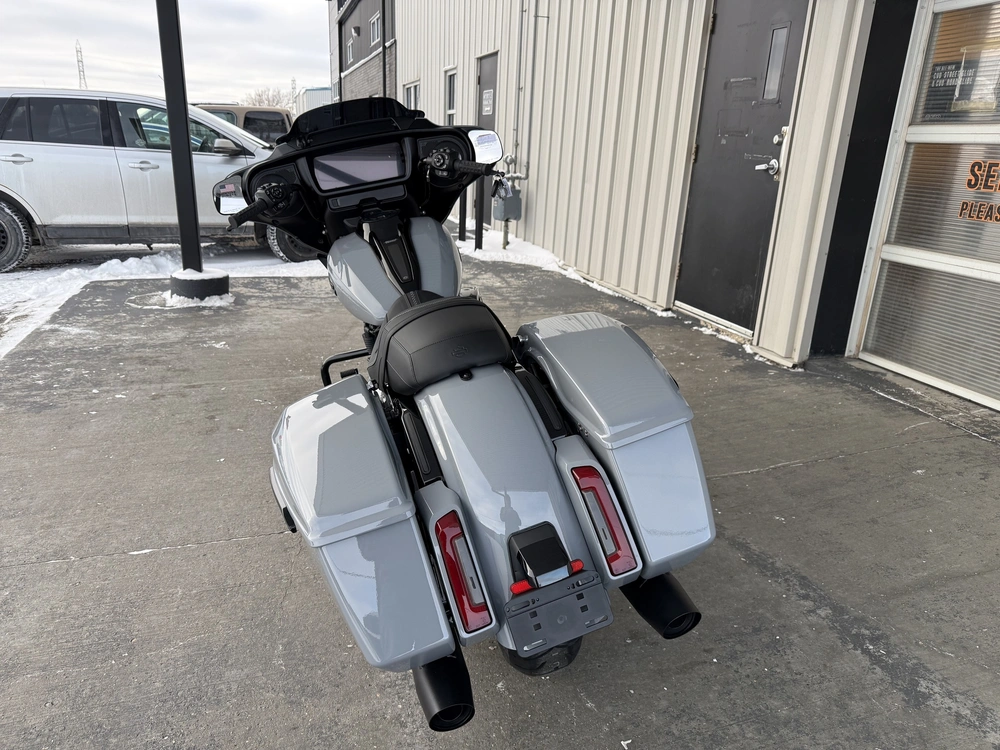 2026 Harley-davidson Street Glide alt