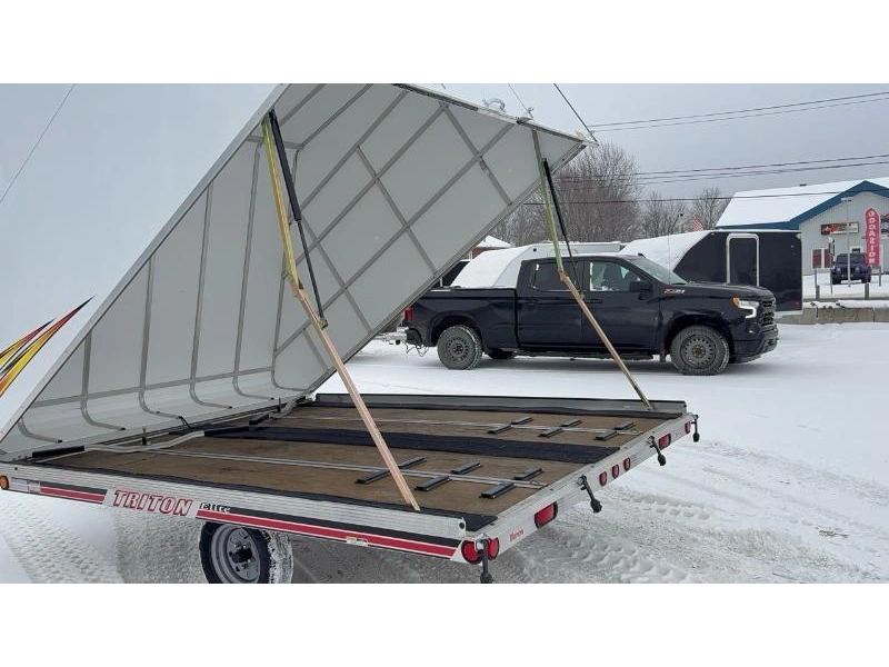 2011 Triton Remorque Motoneige Double alt
