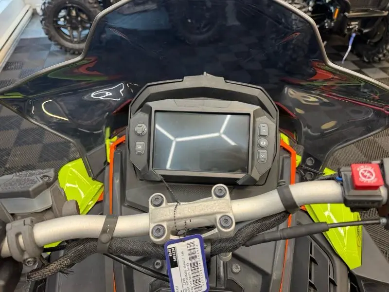 2023 Polaris BOOST SWITCHBACK ASSAULT 146