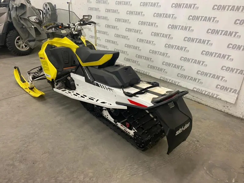 2017 Ski-Doo MXZ X 850