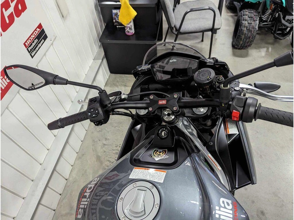 2023 Aprilia Tuono 660 alt