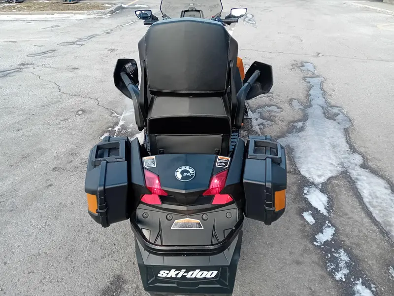 2016 Ski-Doo GRAND TOURING SE 1200