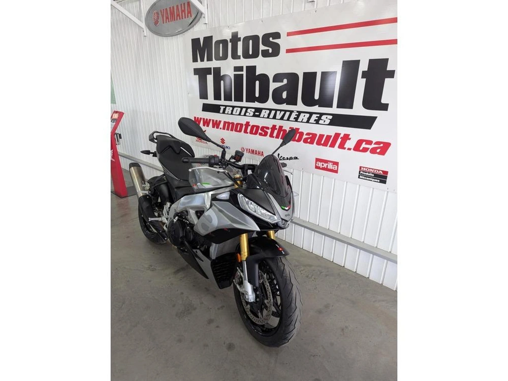 Aprilia Tuono V4 1100 2022 alt