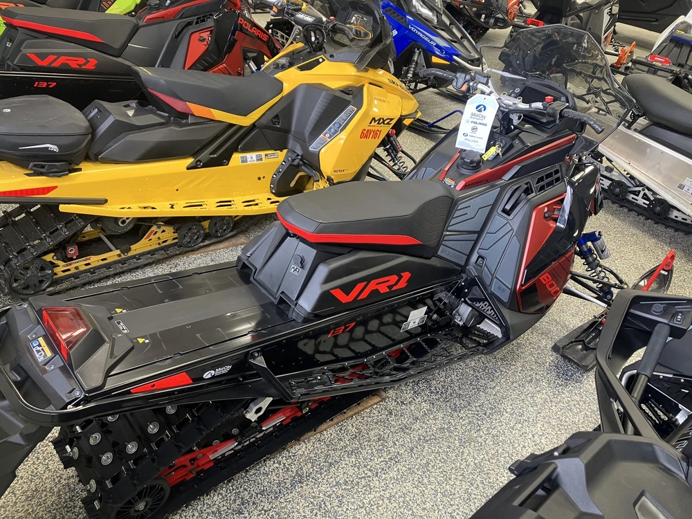 2025 Polaris Patriot Boost Indy Vr1 137 alt