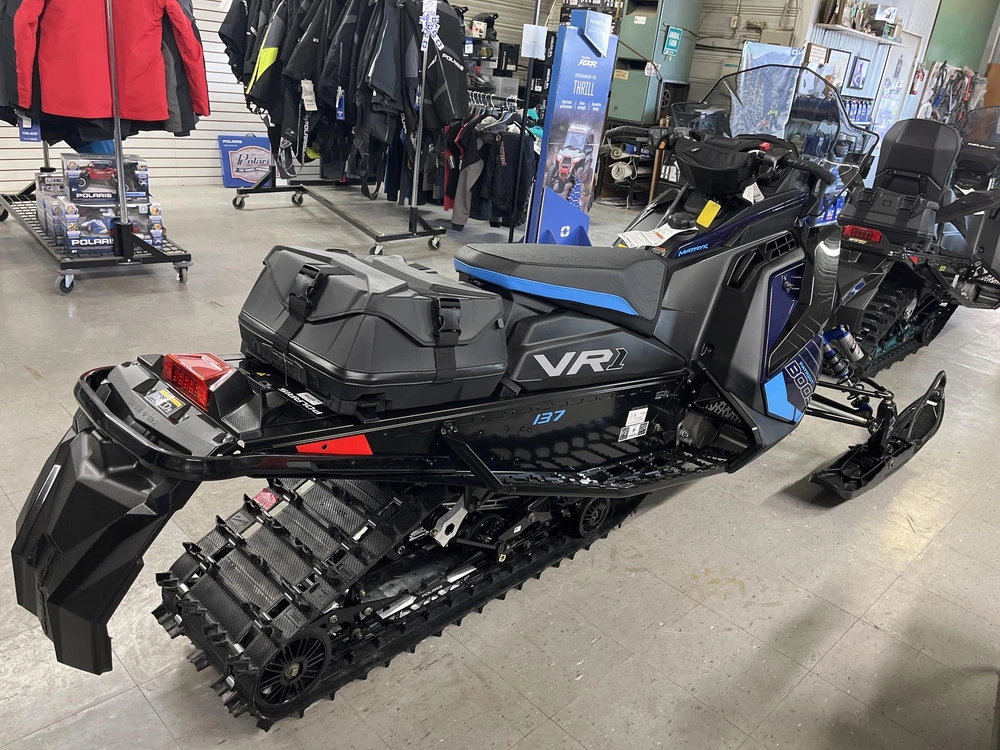 2025 Polaris Boost Vr1 137 alt