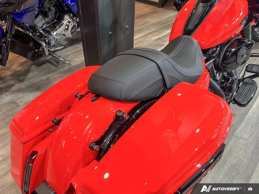 2026 Harley-davidson Road Glide alt