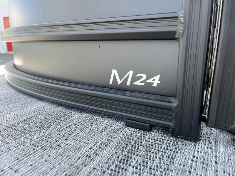 Bennington Marine M24 L-bench Arche 3t Sps+ 2025 alt