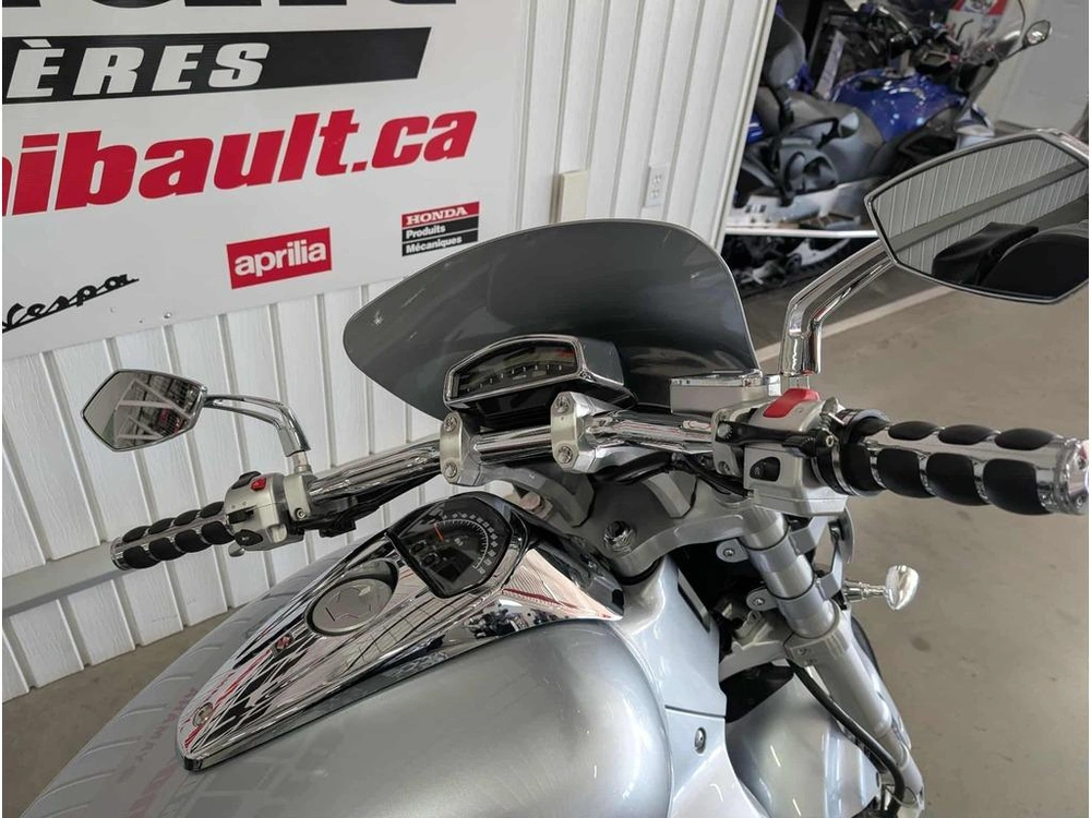 2009 Suzuki M109 Boulevard alt