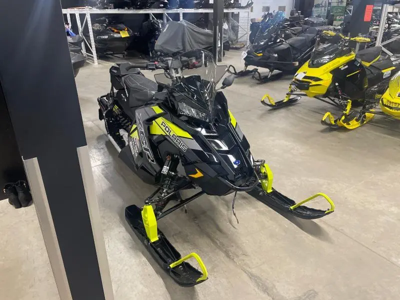 2019 Polaris Switchback XCR 850