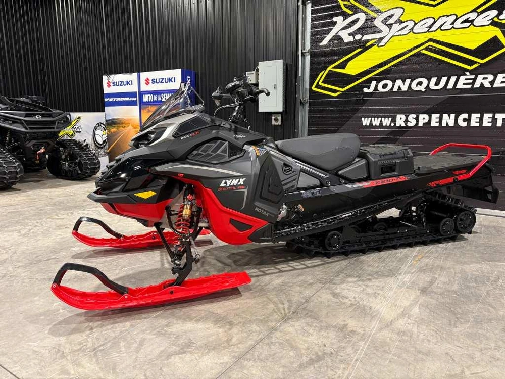 Lynx Brutal Re 15'' 900 Ace Turbo R Powdermax 2.5'' E.s. W/ 10.25'' Touchscreen 2026 alt
