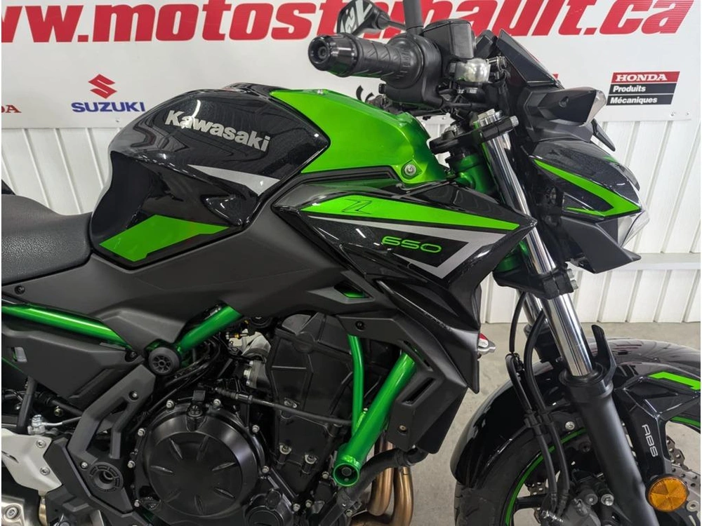 2022 Kawasaki Z650 alt