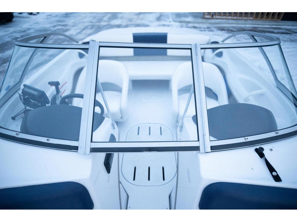 2011 Four Winns 180le alt