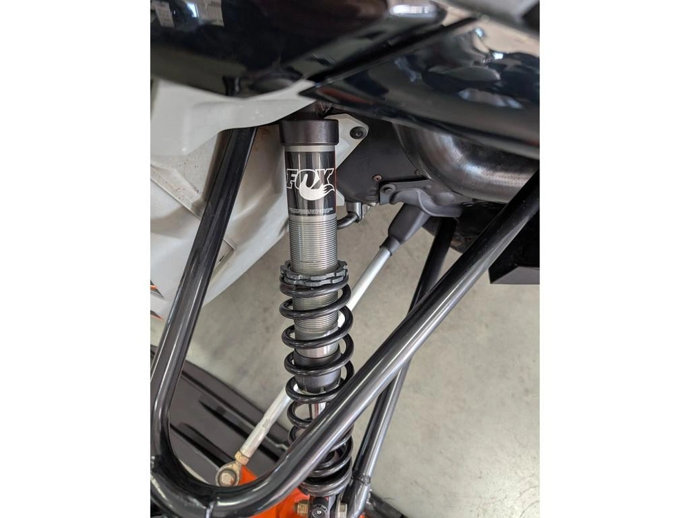 2017 Yamaha Sidewinder R-tx alt