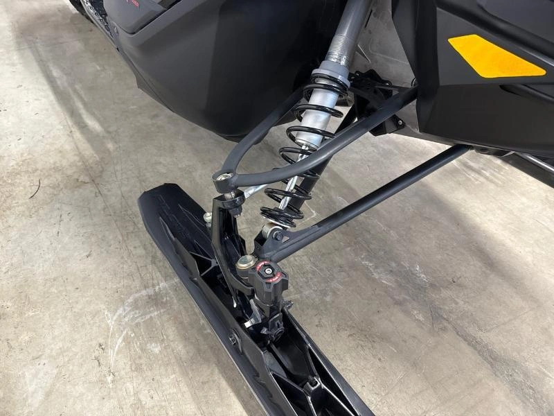 Ski-doo Renegade Enduro 900 2019 alt