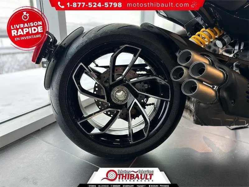 Ducati Diavel V4 2025
