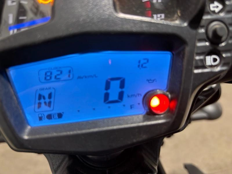 2025 Kawasaki Vulcan S Cafe alt