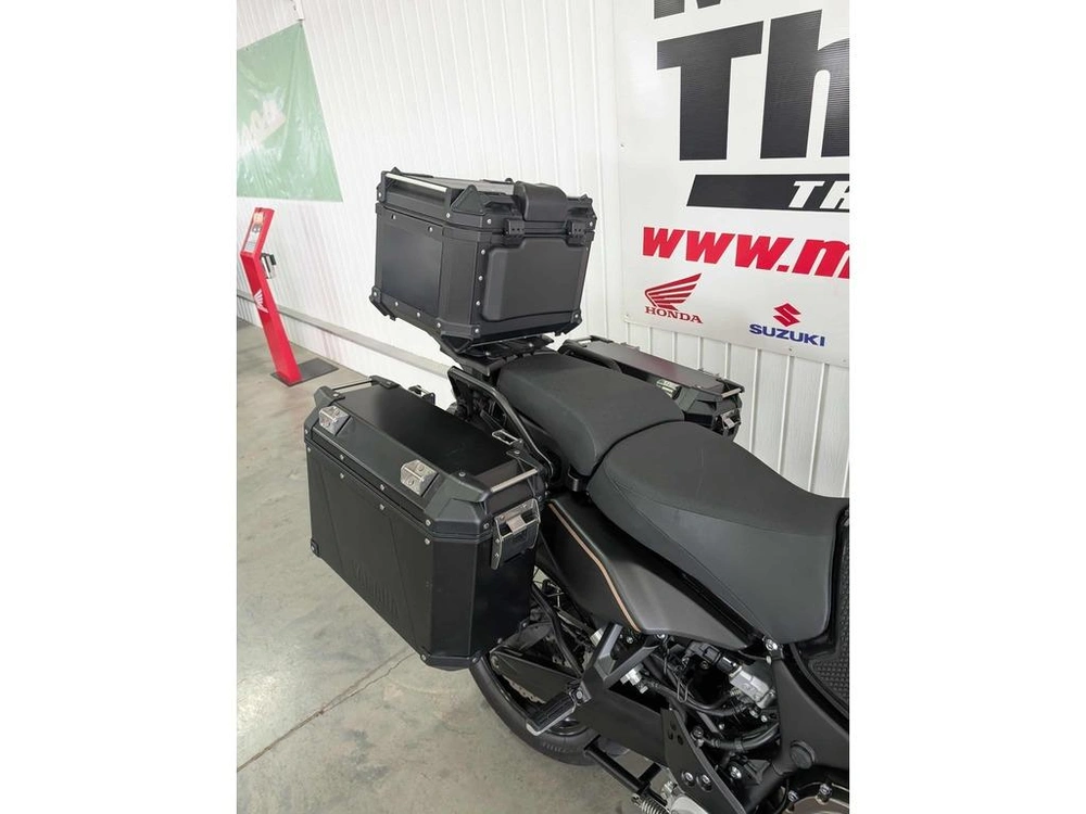 2023 Yamaha Super Tenere alt