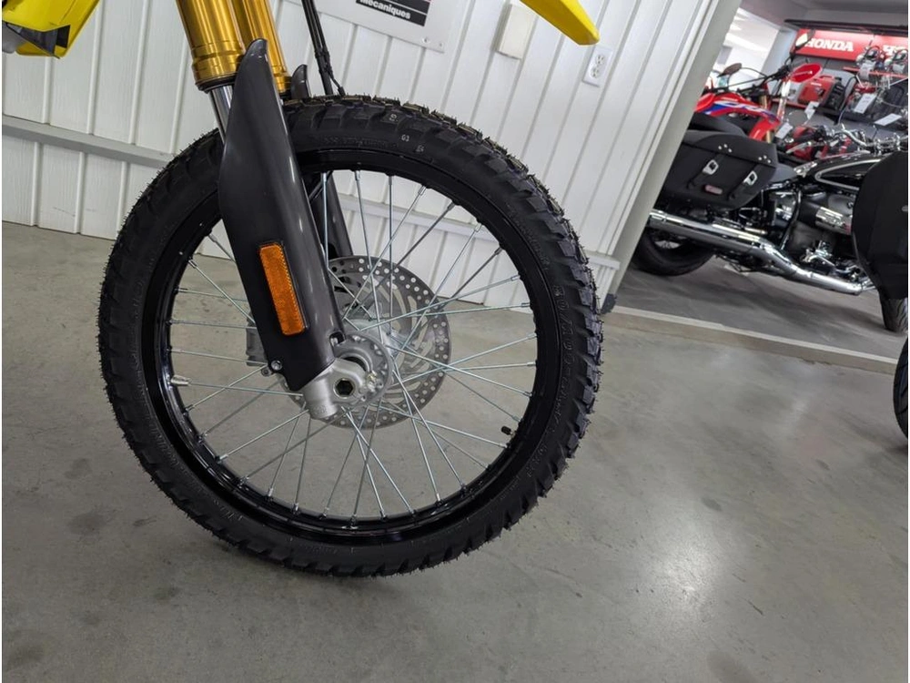 2025 Suzuki Dr-z400 alt