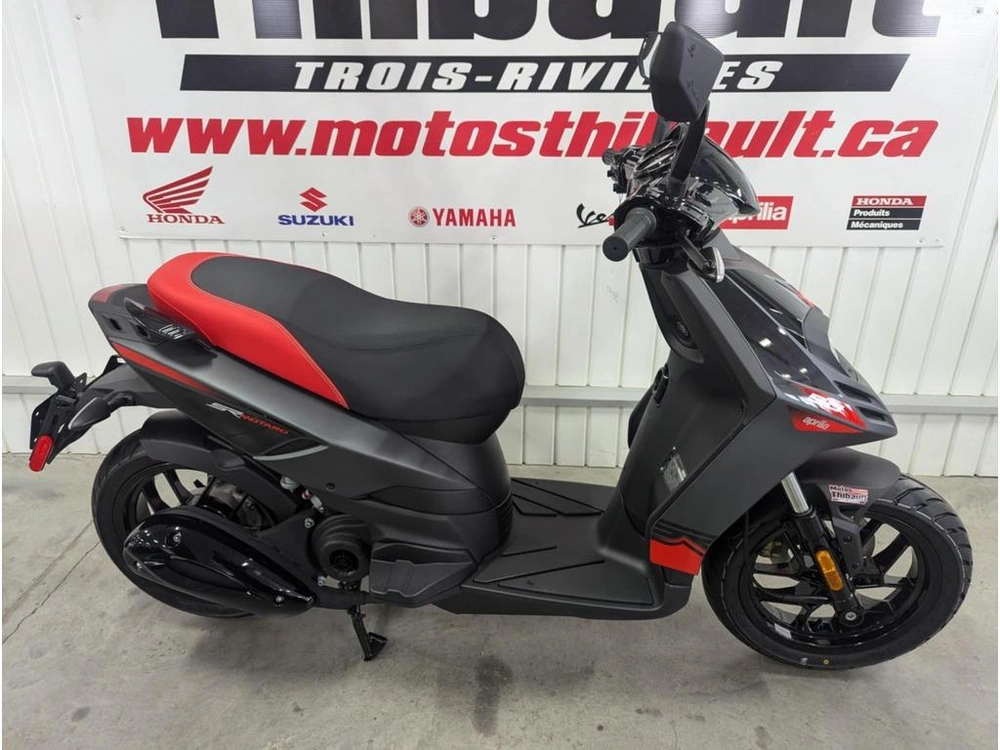 2025 Aprilia Sr 50 alt