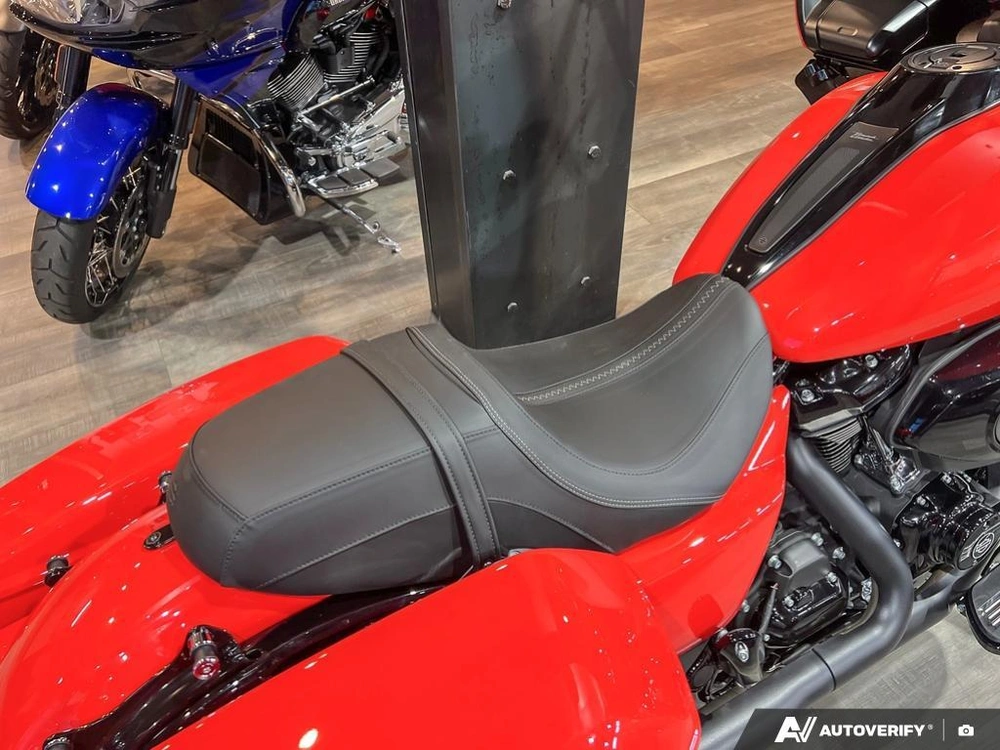 2026 Harley-davidson Road Glide alt