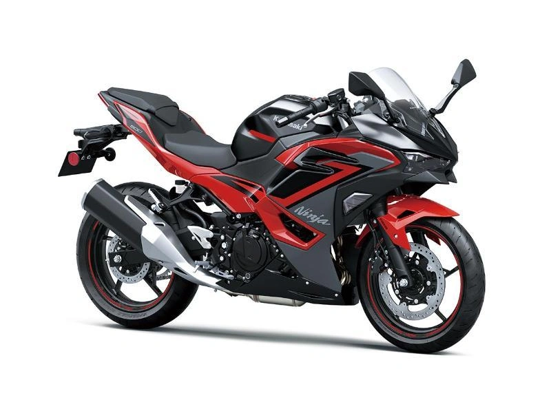 2025 Kawasaki Ninja 500 Se alt