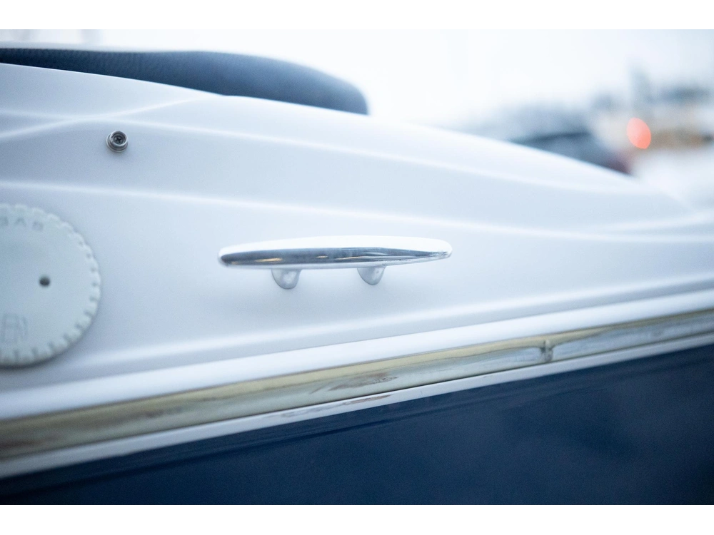 2011 Four Winns 180le alt