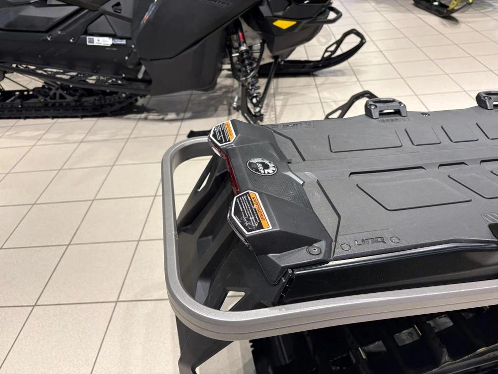 Lynx Brutal Re 15'' 900 Ace Turbo R Powdermax 2.5'' E.s. W/ 10.25'' Touchscreen 2026 alt