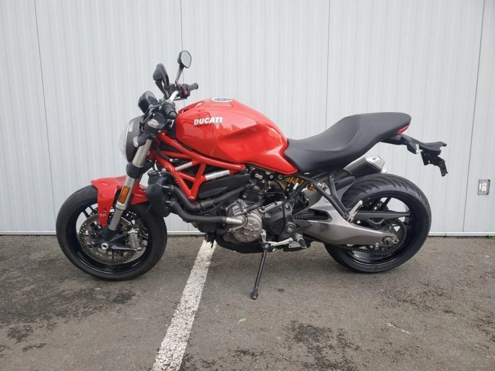 2019 Ducati Monster 821 Stealth alt