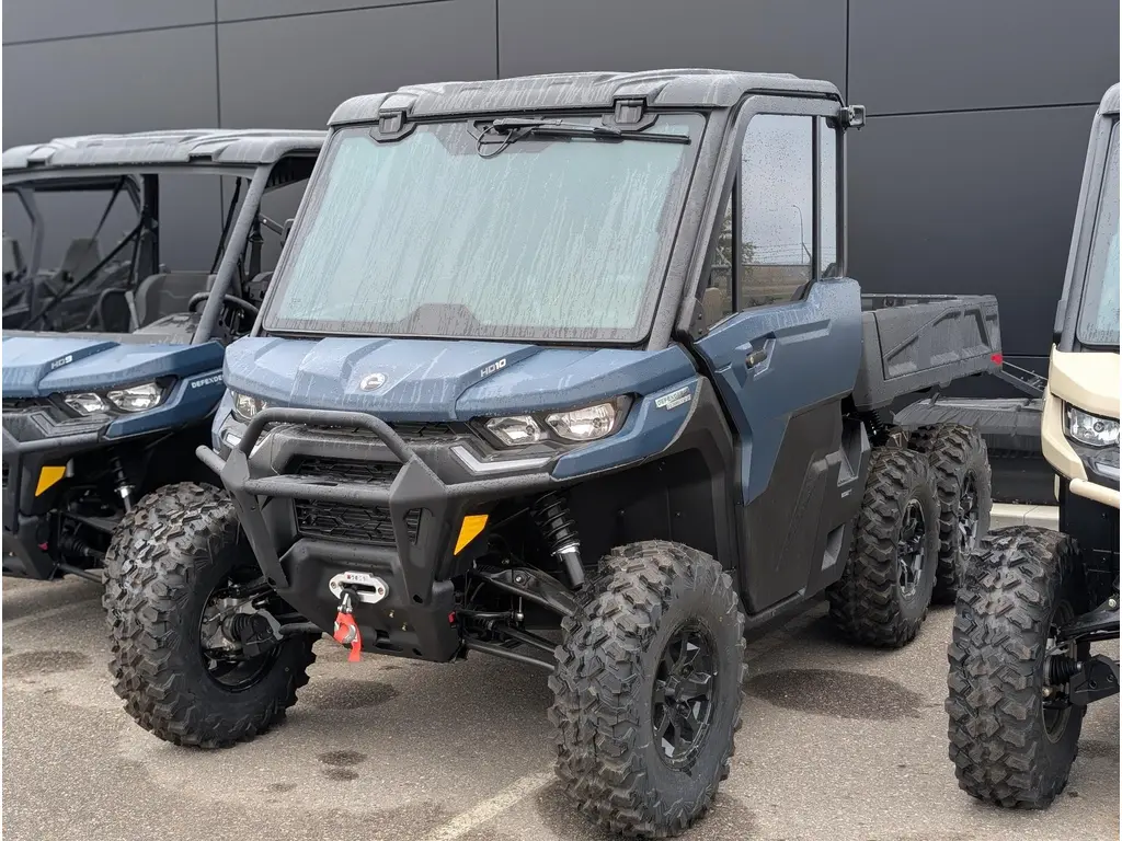 2026 Can-Am Defender 6X6 Limited HD10
