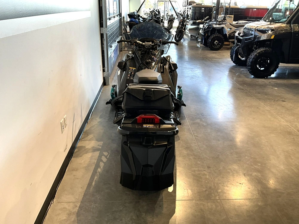 2024 Polaris Boost Indy Vr1 137 alt