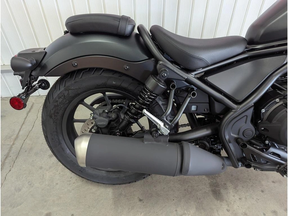 2025 Honda Rebel 500 alt
