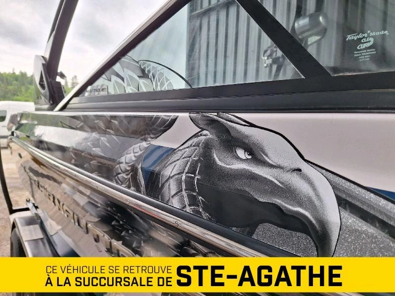 Correct Craft Super Air Nautique Team 210 2011 alt