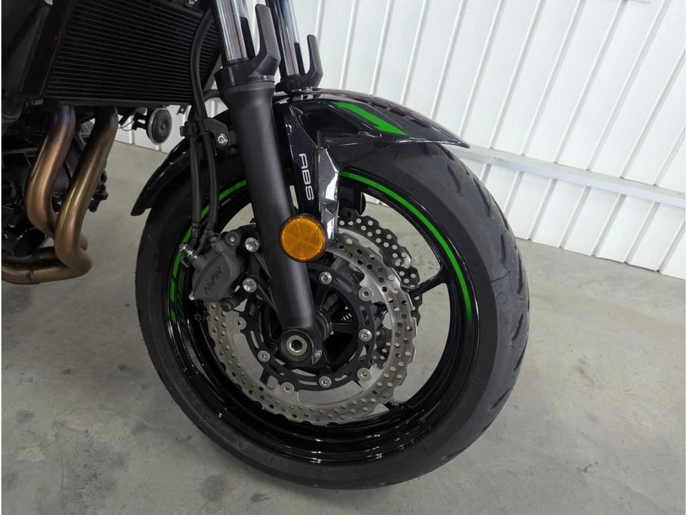 2022 Kawasaki Z650 alt