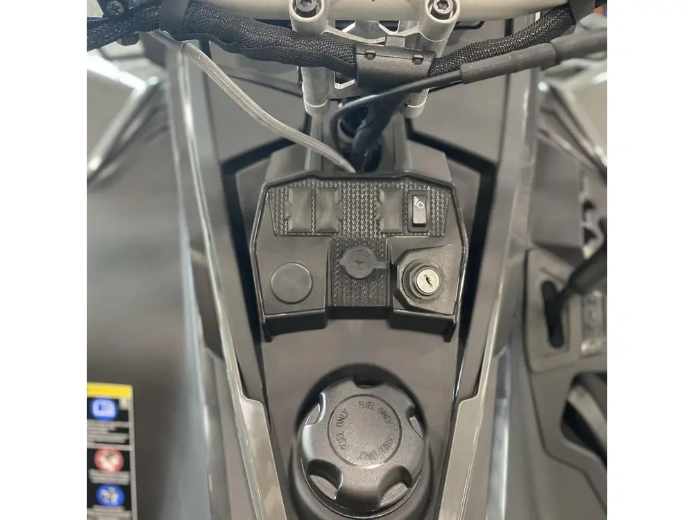 2025 Polaris 650 Titan Adventure 155 1.5 Es alt