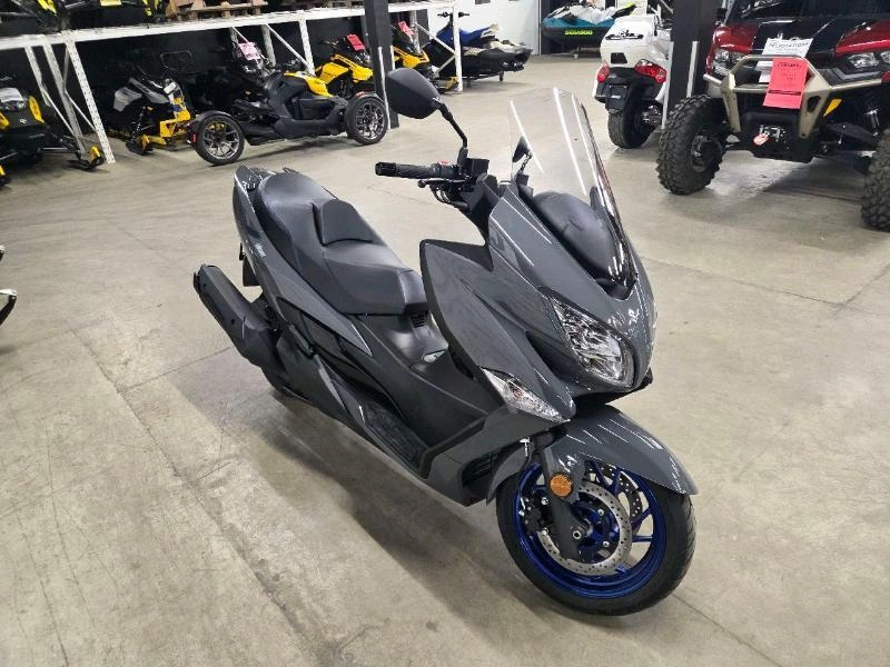 2025 Suzuki Burgman 400 alt